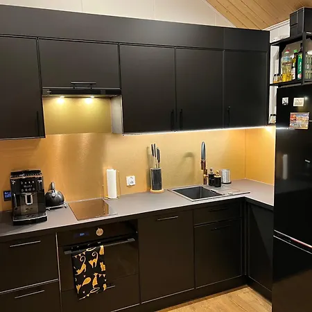 Venice House — Przy Plazy, Sauna, Jacuzzi Karwienskie Bloto Drugie